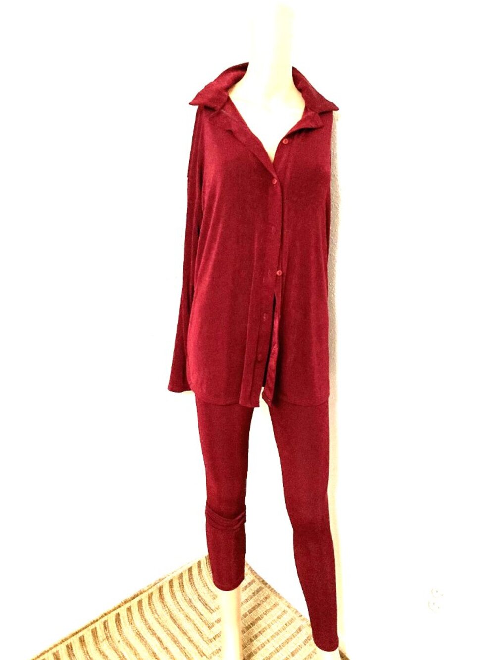 Fashion Nova Women’s Burgundy 2-Pc Top Legging Set M Solid Button Collared